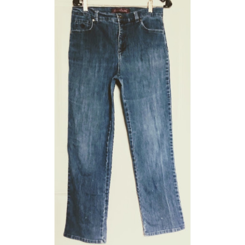 Gloria Vanderbilt Women's Size 12 ShortJeans